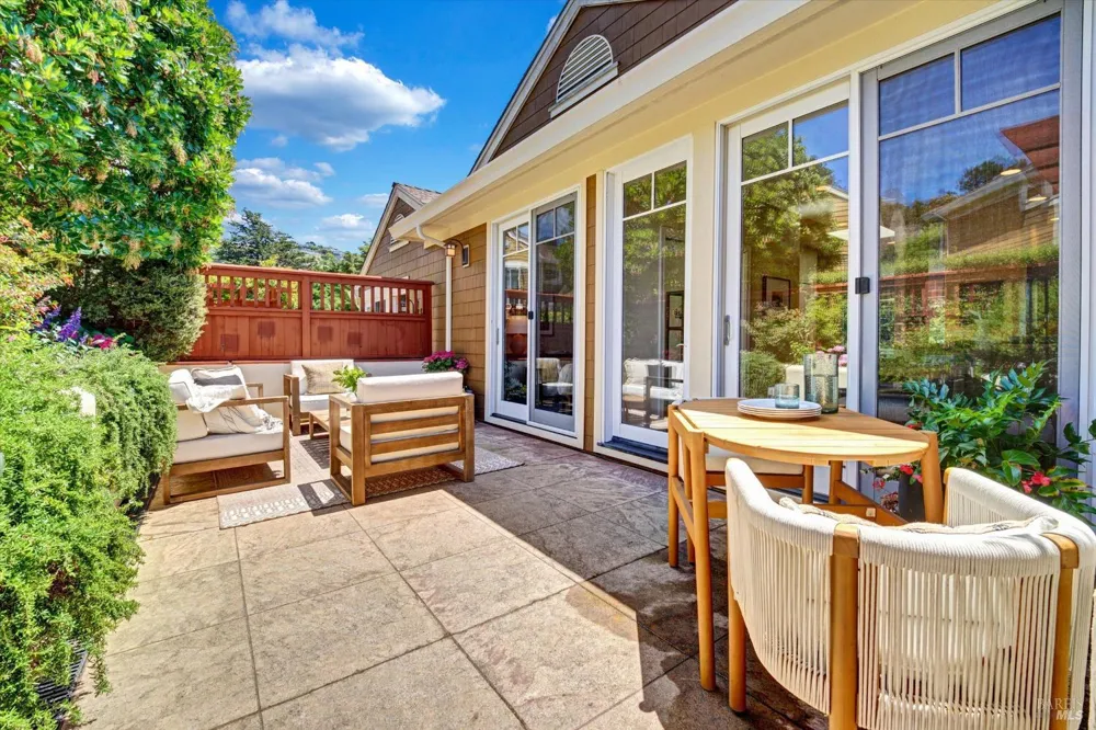 46 Ned's Way ##46 Tiburon, CA 94920