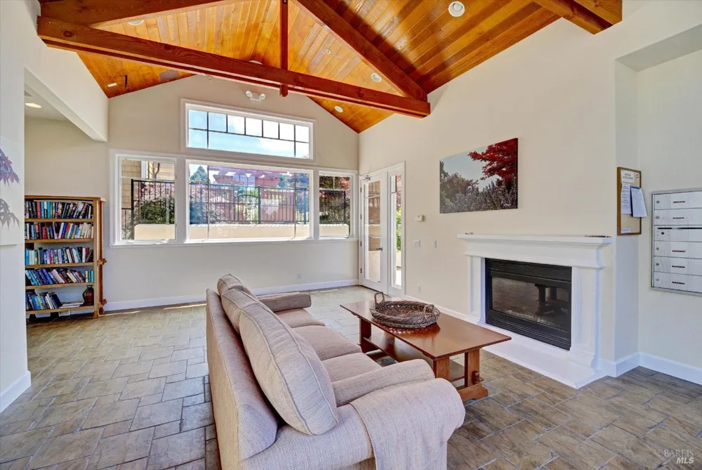 46 Ned's Way ##46 Tiburon, CA 94920