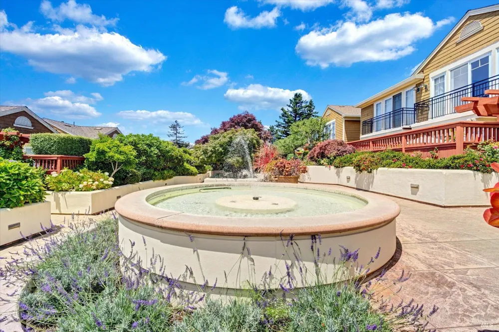 46 Ned's Way ##46 Tiburon, CA 94920