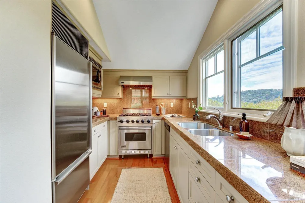 46 Ned's Way ##46 Tiburon, CA 94920