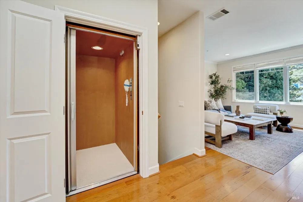 46 Ned's Way ##46 Tiburon, CA 94920