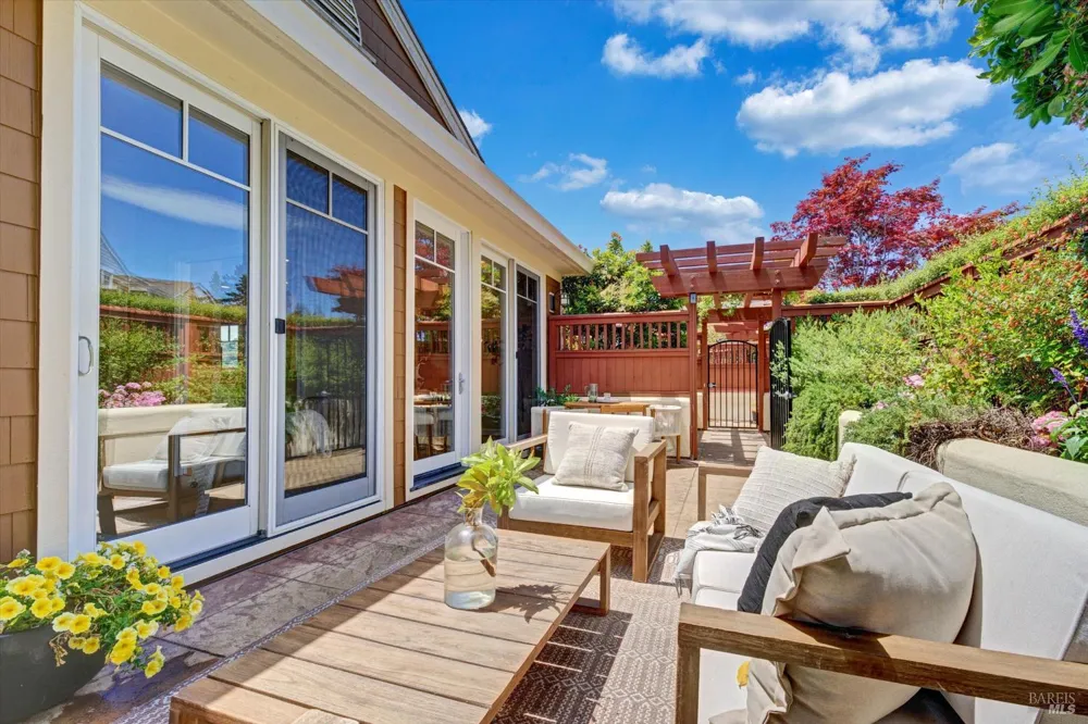 46 Ned's Way ##46 Tiburon, CA 94920
