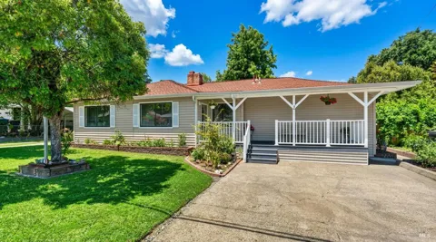 92 Oak Knoll Road