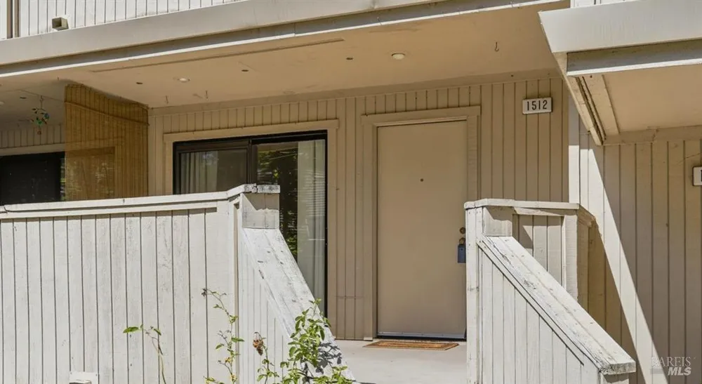 1512 Mission Boulevard Santa Rosa, CA 95409