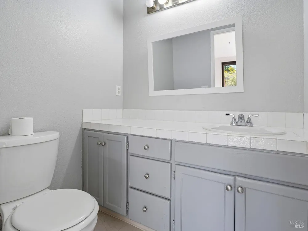 1512 Mission Boulevard Santa Rosa, CA 95409