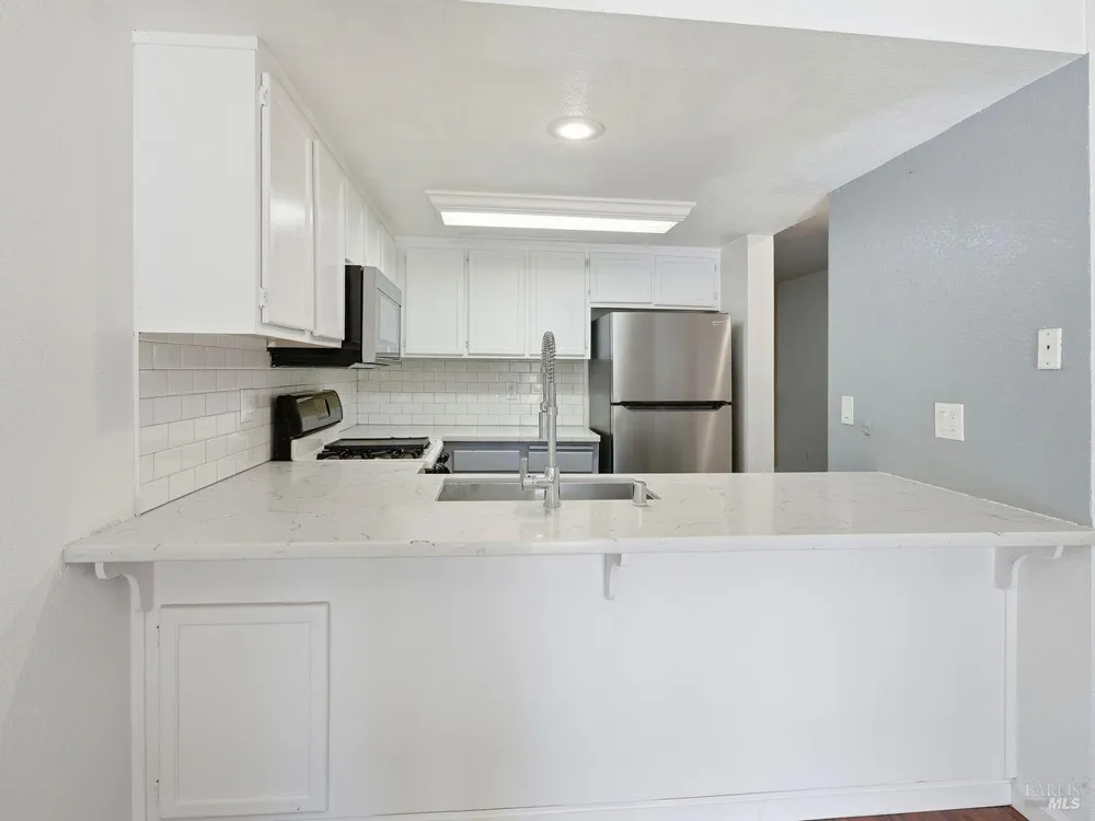 1512 Mission Boulevard Santa Rosa, CA 95409