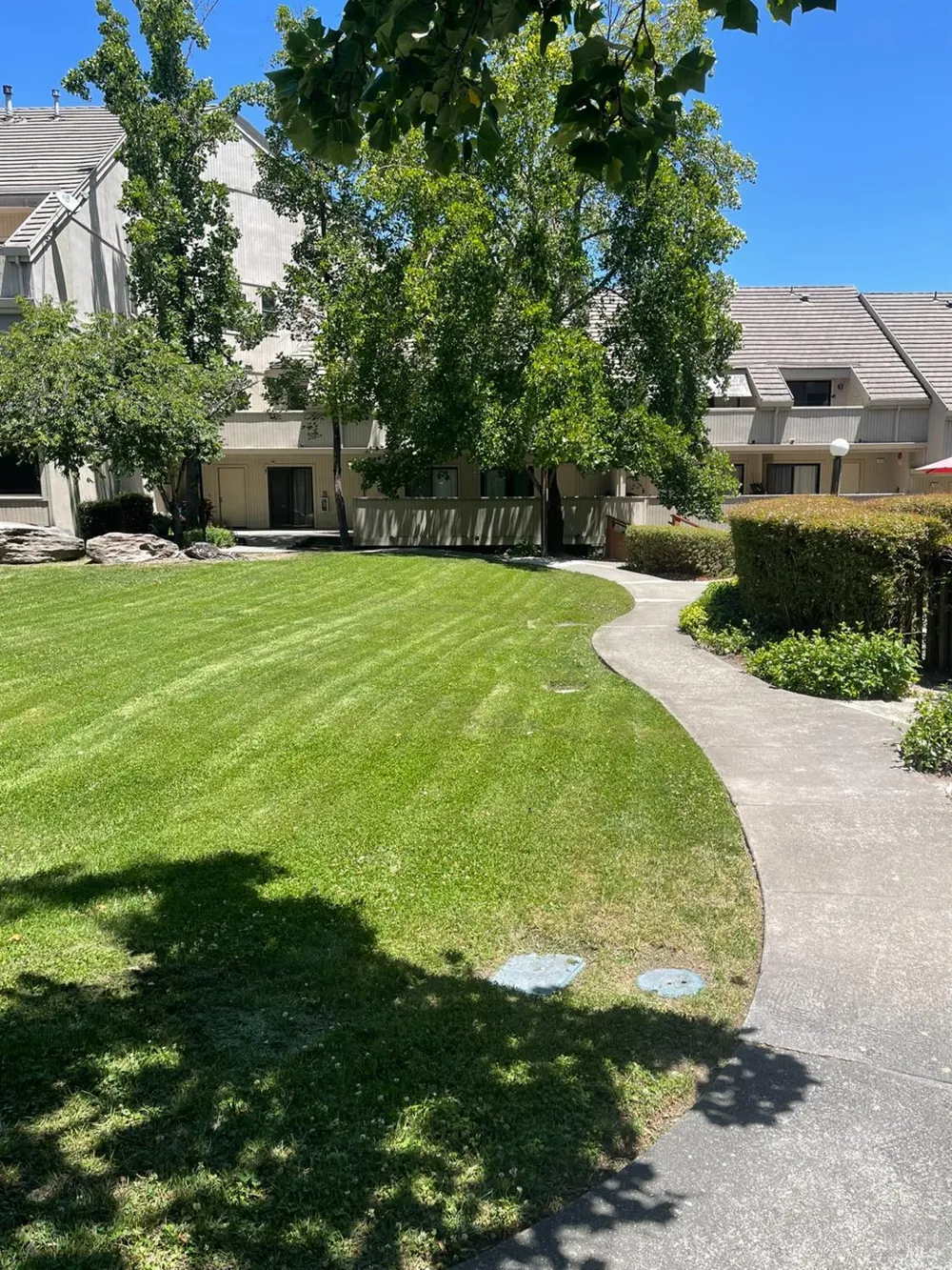 1512 Mission Boulevard Santa Rosa, CA 95409