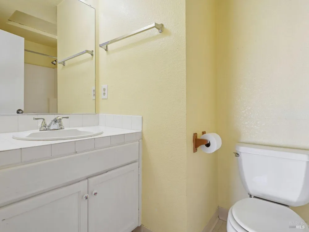 1512 Mission Boulevard Santa Rosa, CA 95409
