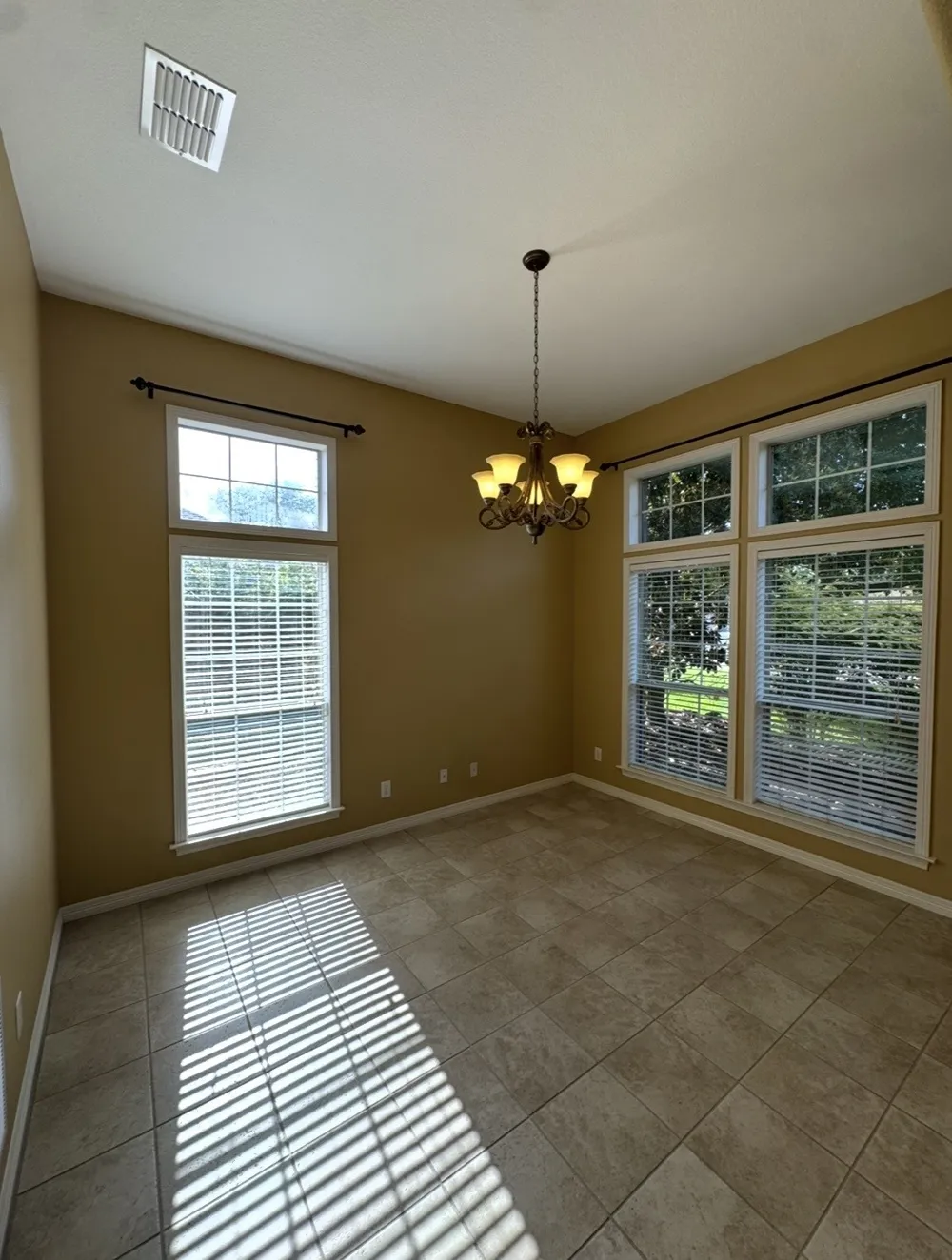 111 Reba Road Heath, TX 75032