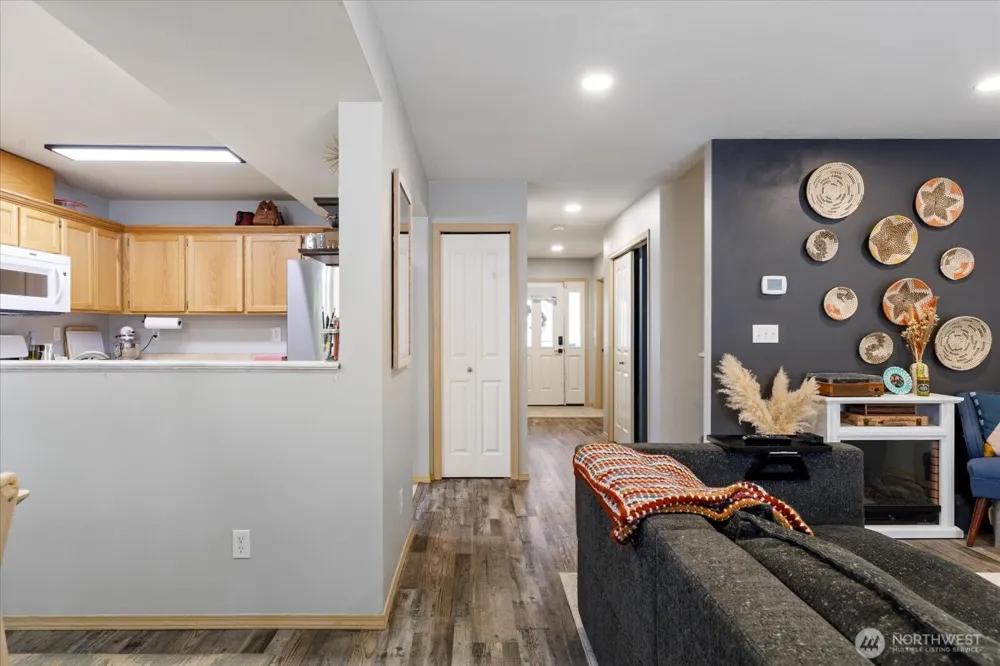 160 NE Melrose Drive Oak Harbor, WA 98277