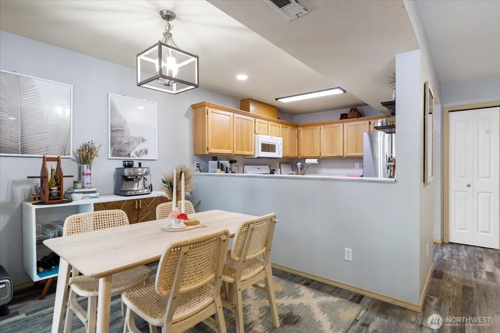 160 NE Melrose Drive Oak Harbor, WA 98277