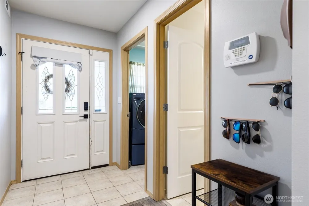 160 NE Melrose Drive Oak Harbor, WA 98277