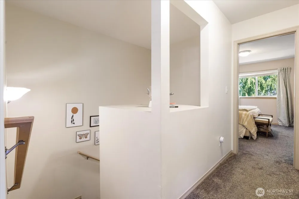 160 NE Melrose Drive Oak Harbor, WA 98277