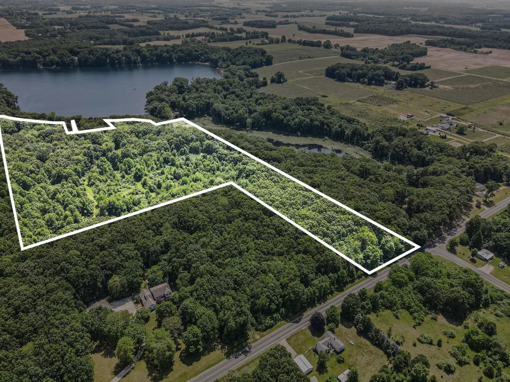 County Road 354 Lawton, MI 49065