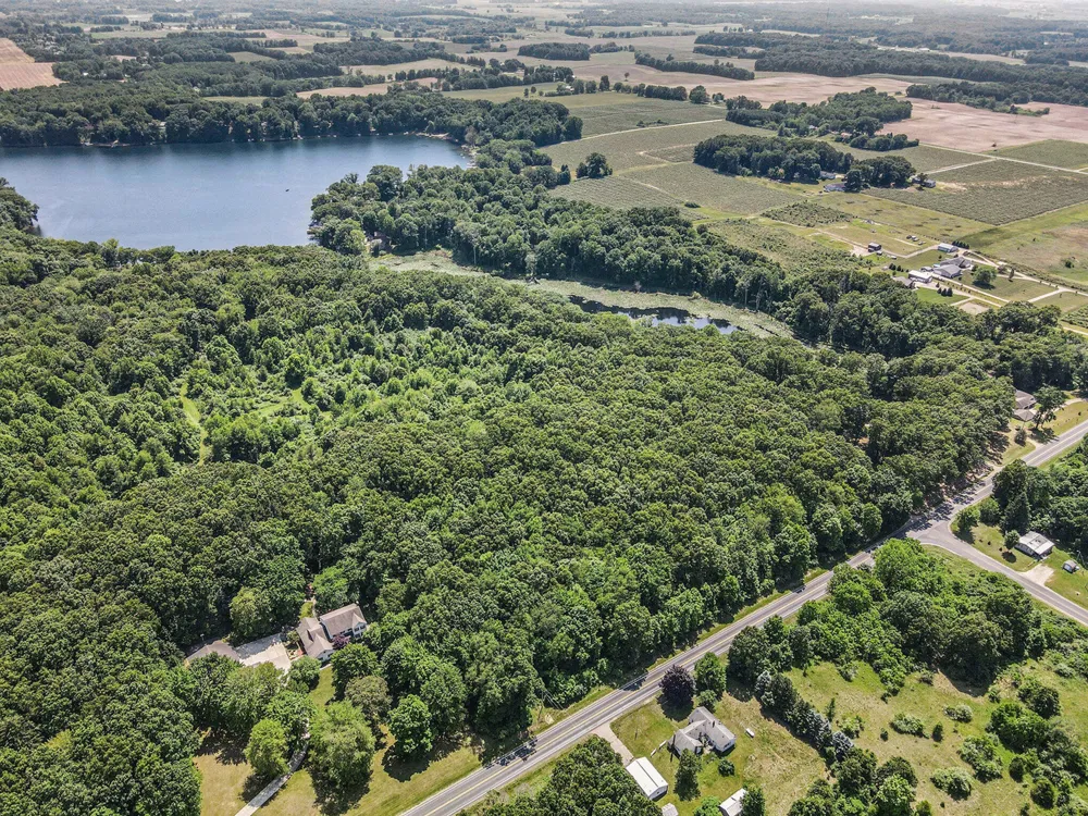 County Road 354 Lawton, MI 49065