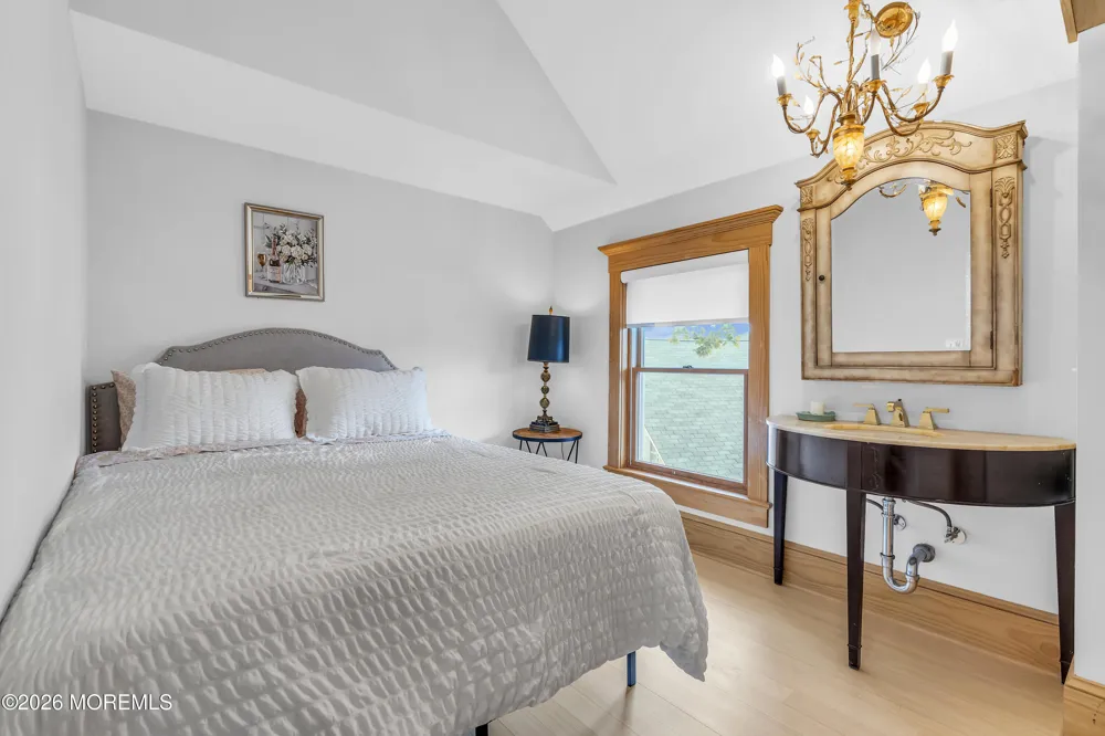 100 Lake Avenue Ocean Grove, NJ 07756