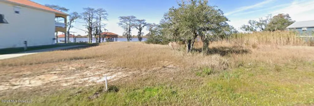 4121 Riverside Drive Pearlington, MS 39572