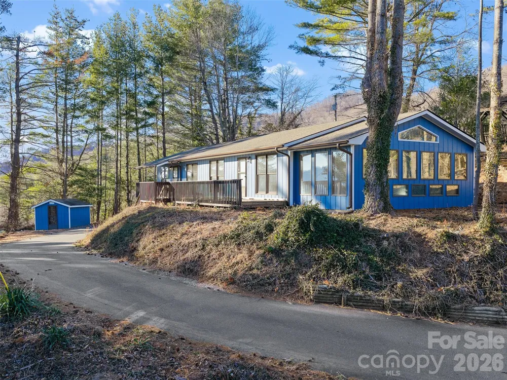 139 Church Street Burnsville, NC 28714