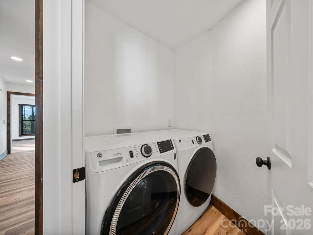139 Church Street Burnsville, NC 28714