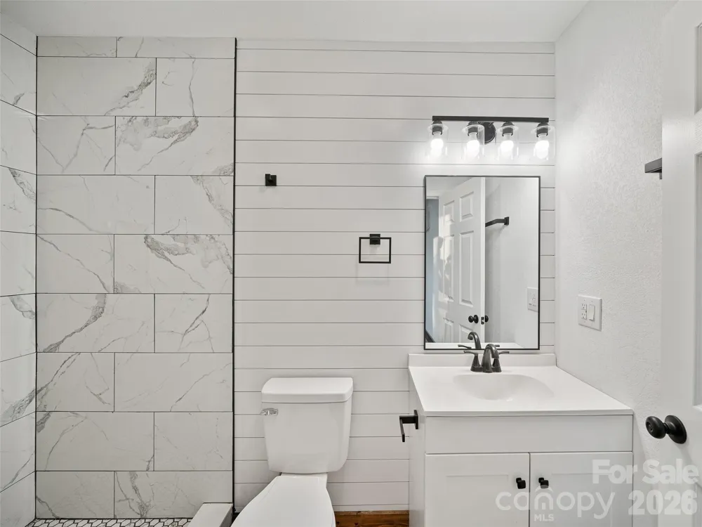 139 Church Street Burnsville, NC 28714