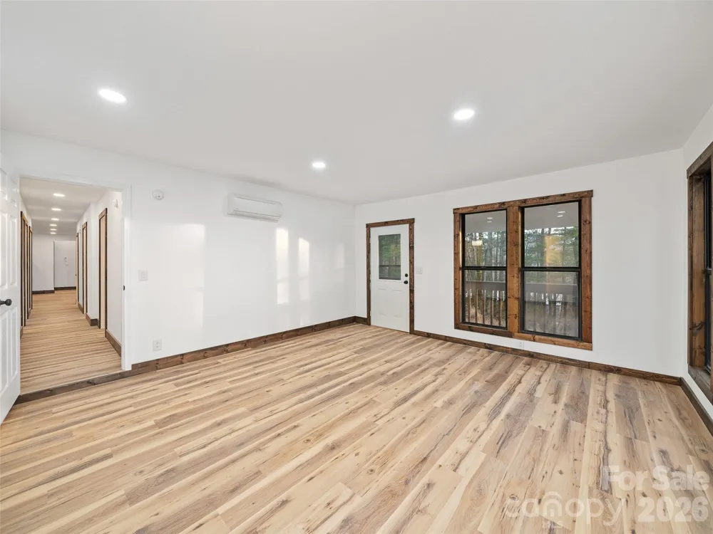 139 Church Street Burnsville, NC 28714