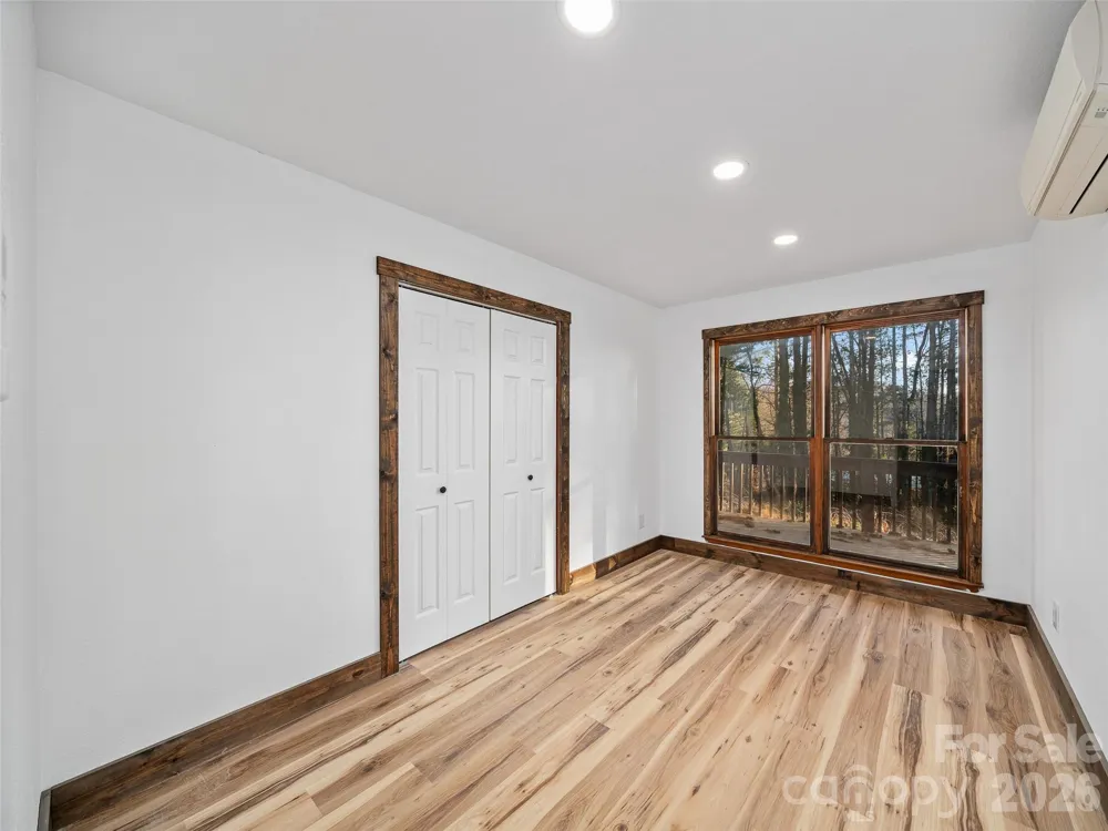 139 Church Street Burnsville, NC 28714