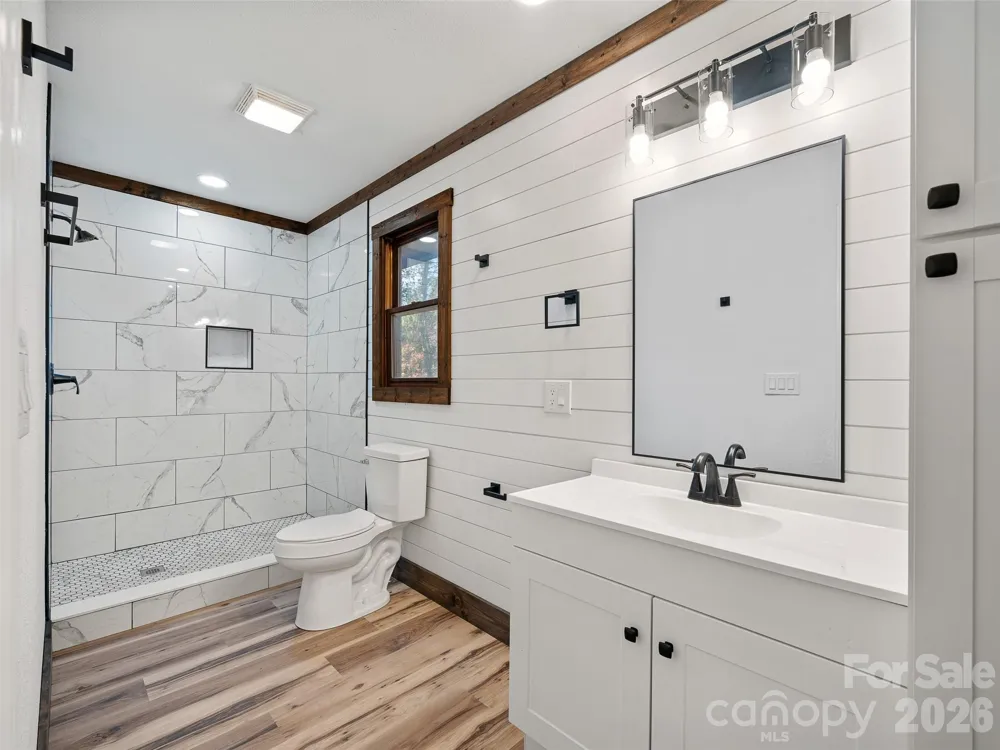 139 Church Street Burnsville, NC 28714
