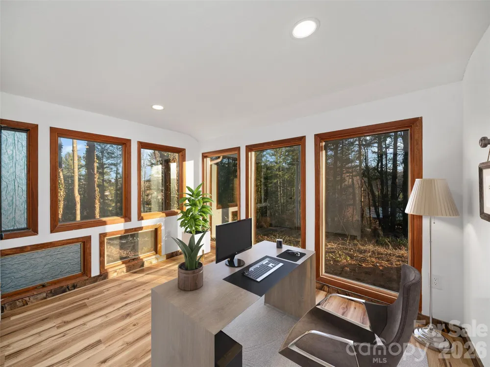 139 Church Street Burnsville, NC 28714