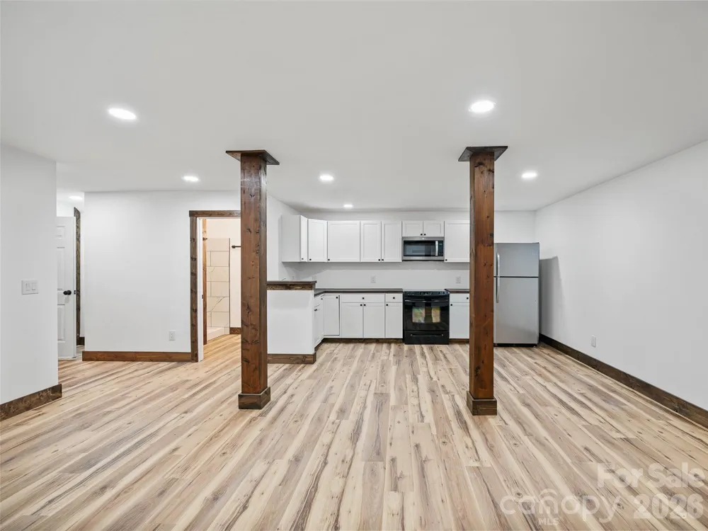 139 Church Street Burnsville, NC 28714