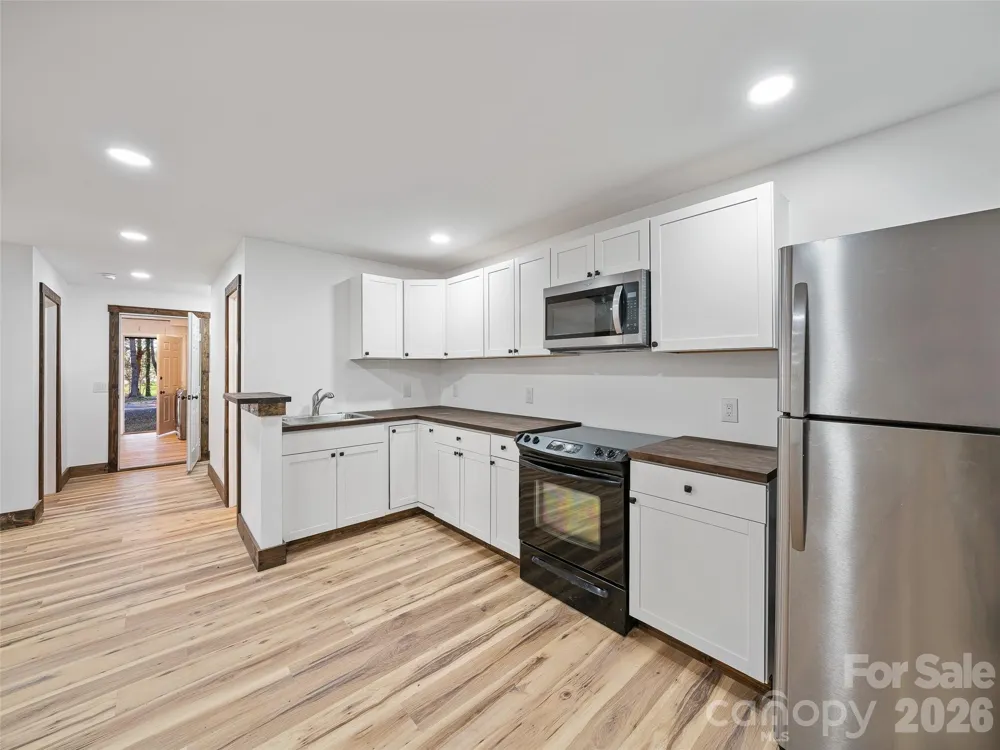 139 Church Street Burnsville, NC 28714