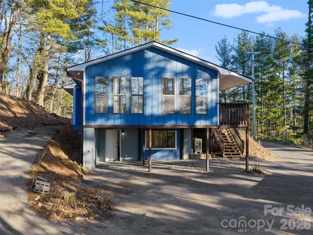 139 Church Street Burnsville, NC 28714