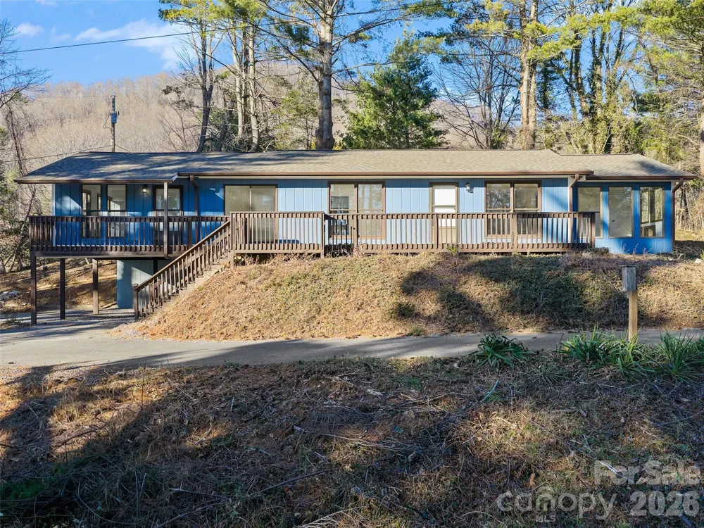139 Church Street Burnsville, NC 28714