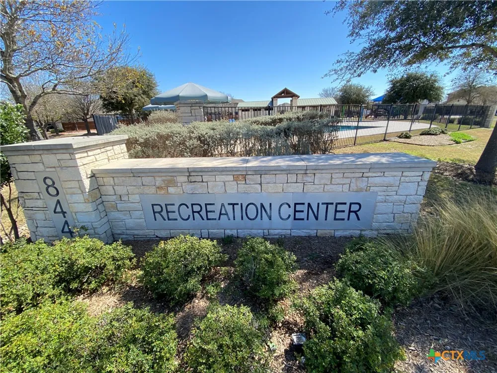 789 Great Oaks Drive New Braunfels, TX 78130