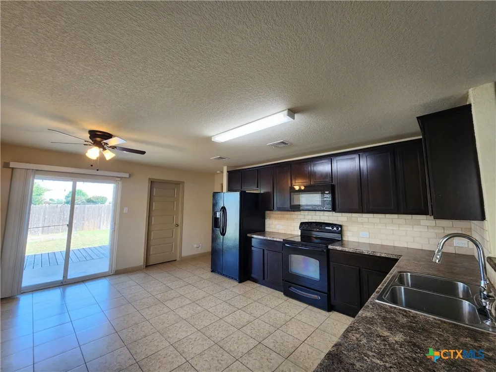 789 Great Oaks Drive New Braunfels, TX 78130