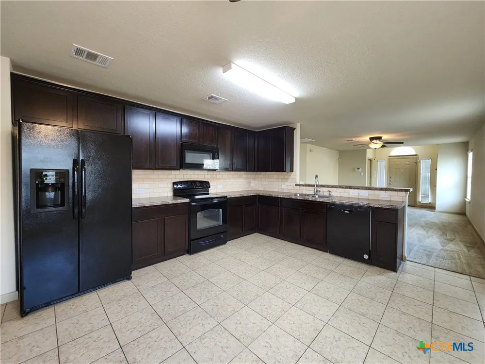 789 Great Oaks Drive New Braunfels, TX 78130