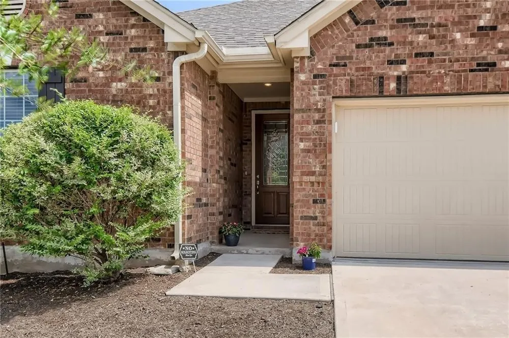 303 White River Drive Georgetown, TX 78626