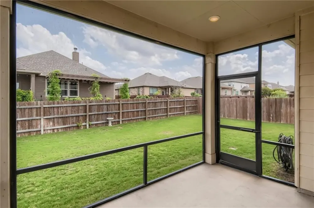 303 White River Drive Georgetown, TX 78626