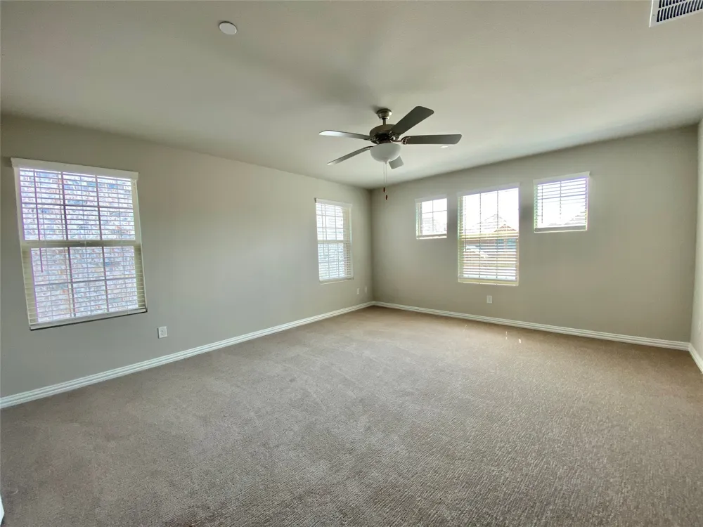 4127 Stockyard Station Lane Sachse, TX 75048