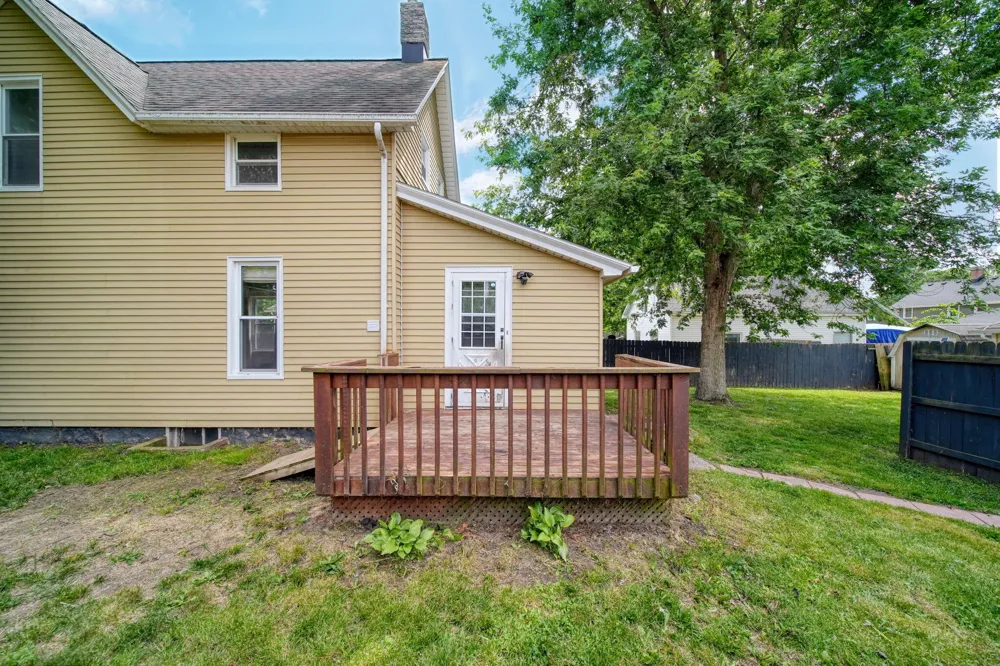 228 Thompson Street Jackson City, MI 49202