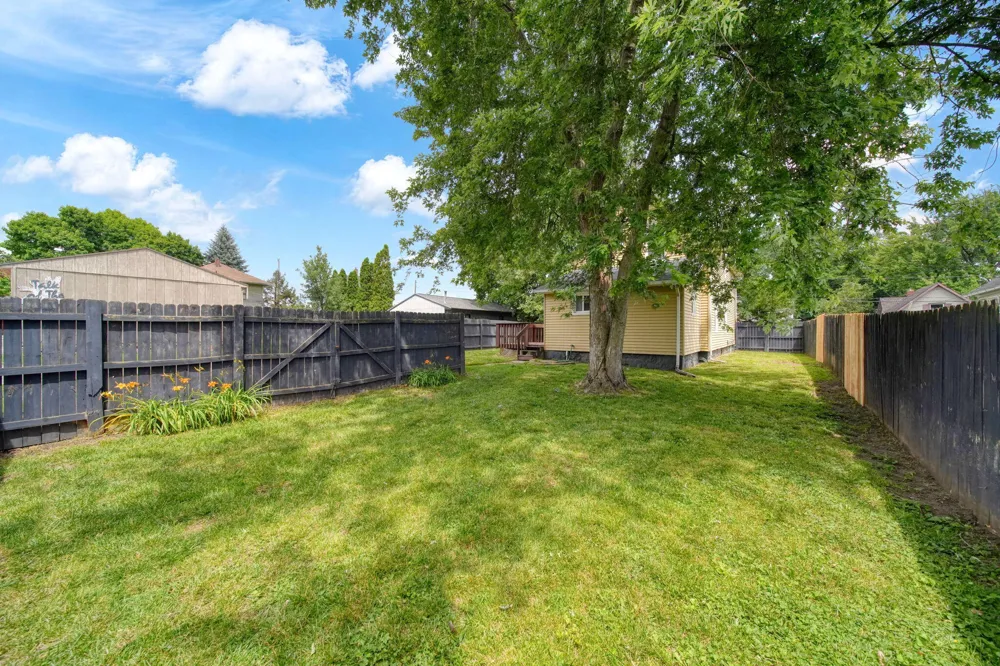 228 Thompson Street Jackson City, MI 49202