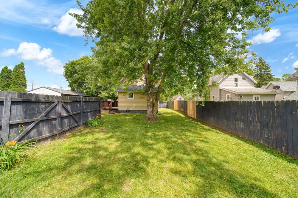 228 Thompson Street Jackson City, MI 49202
