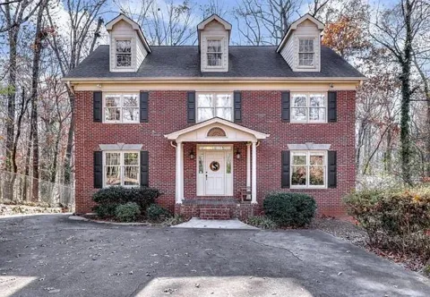 555 Greenland Road