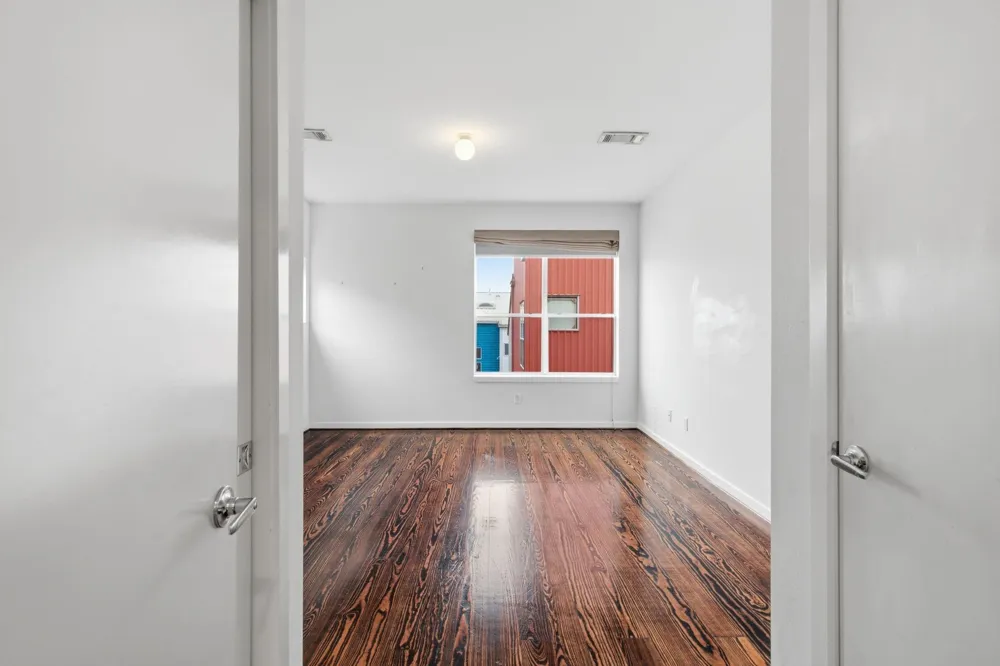 2934 Commerce Street Houston, TX 77003