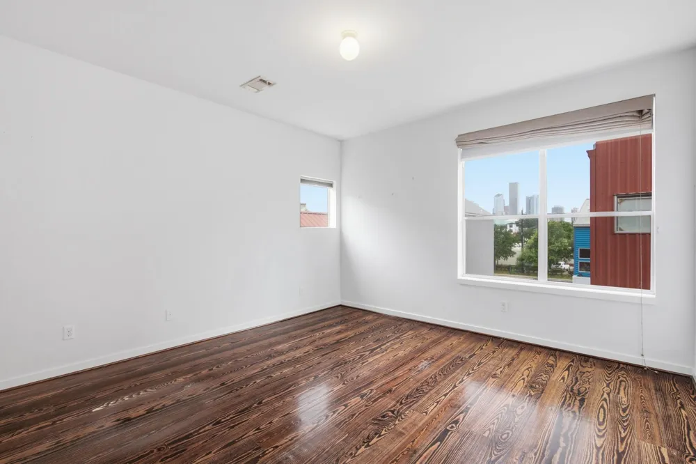 2934 Commerce Street Houston, TX 77003