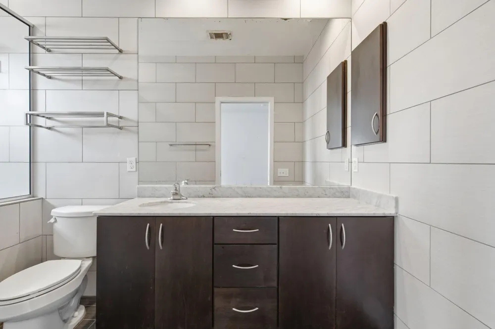 2934 Commerce Street Houston, TX 77003
