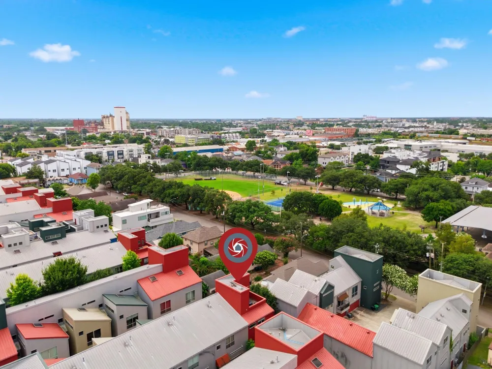 2934 Commerce Street Houston, TX 77003