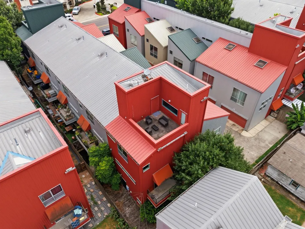 2934 Commerce Street Houston, TX 77003