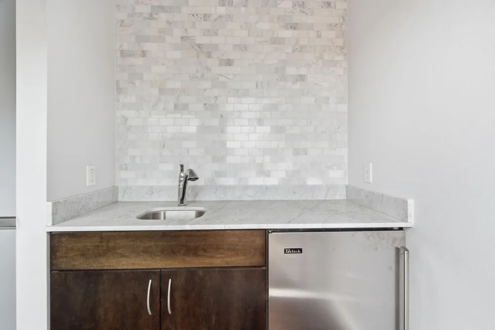 2934 Commerce Street Houston, TX 77003