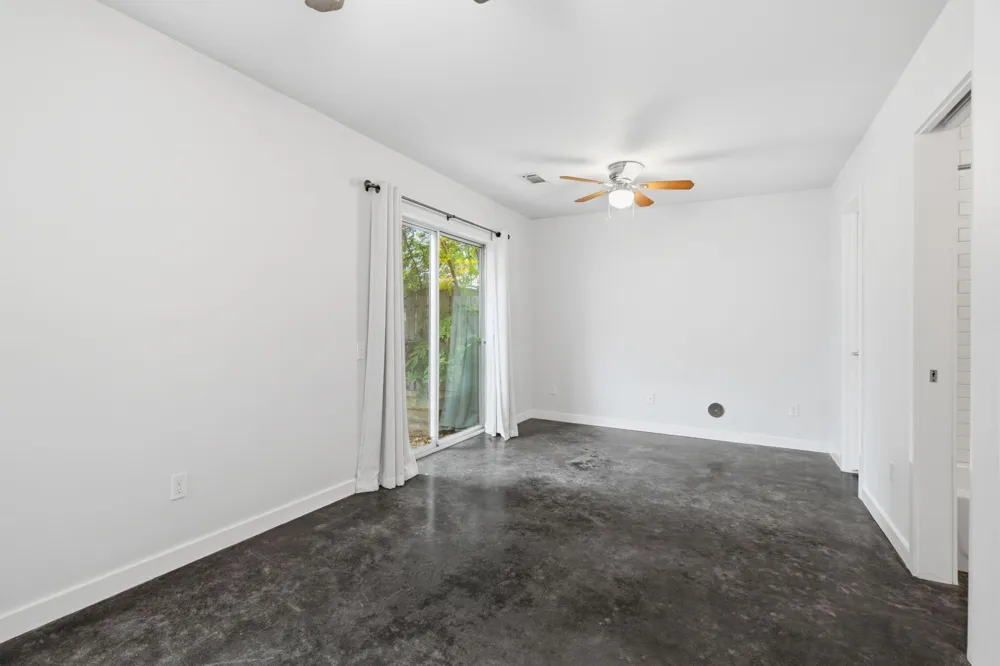 2934 Commerce Street Houston, TX 77003