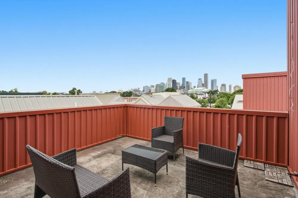 2934 Commerce Street Houston, TX 77003